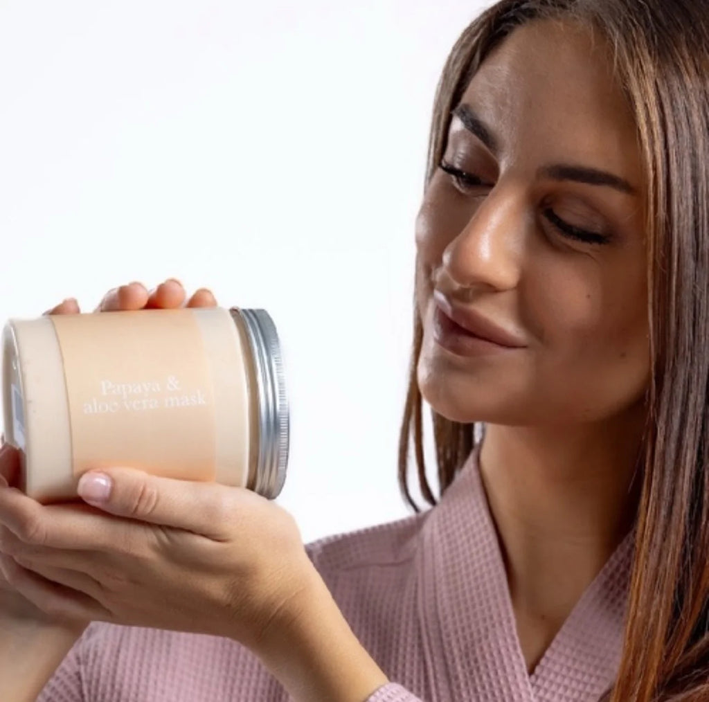 Papaya and aloe vera hair mask for moisturizing